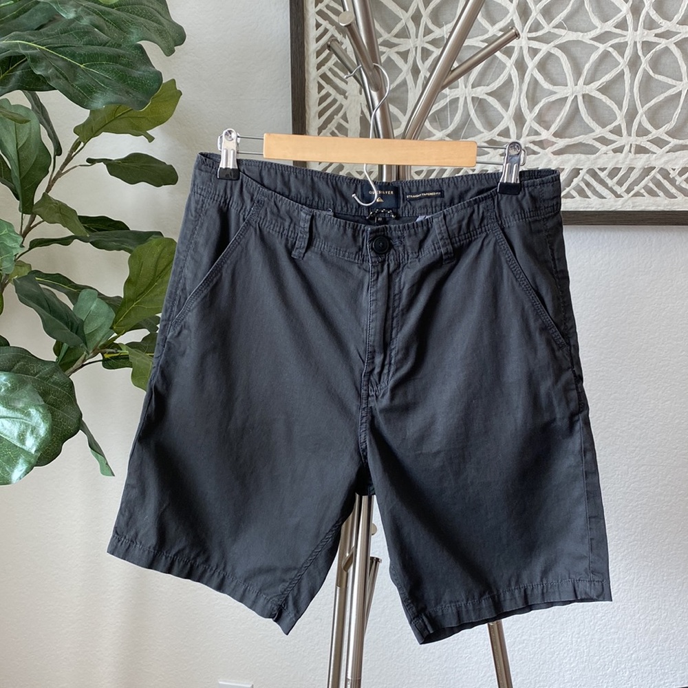 Quiksilver || Charcoal Gray straight tapered fit short